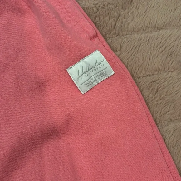 Pink Hollister Sweatpants (size XS) - Picture 2 of 4
